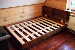 Ремонт деревянных кроватей в Павловске